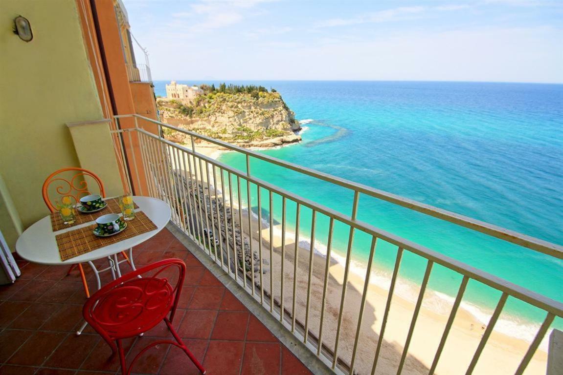 Isola Bella Sea-View Apartment Tropea Extérieur photo