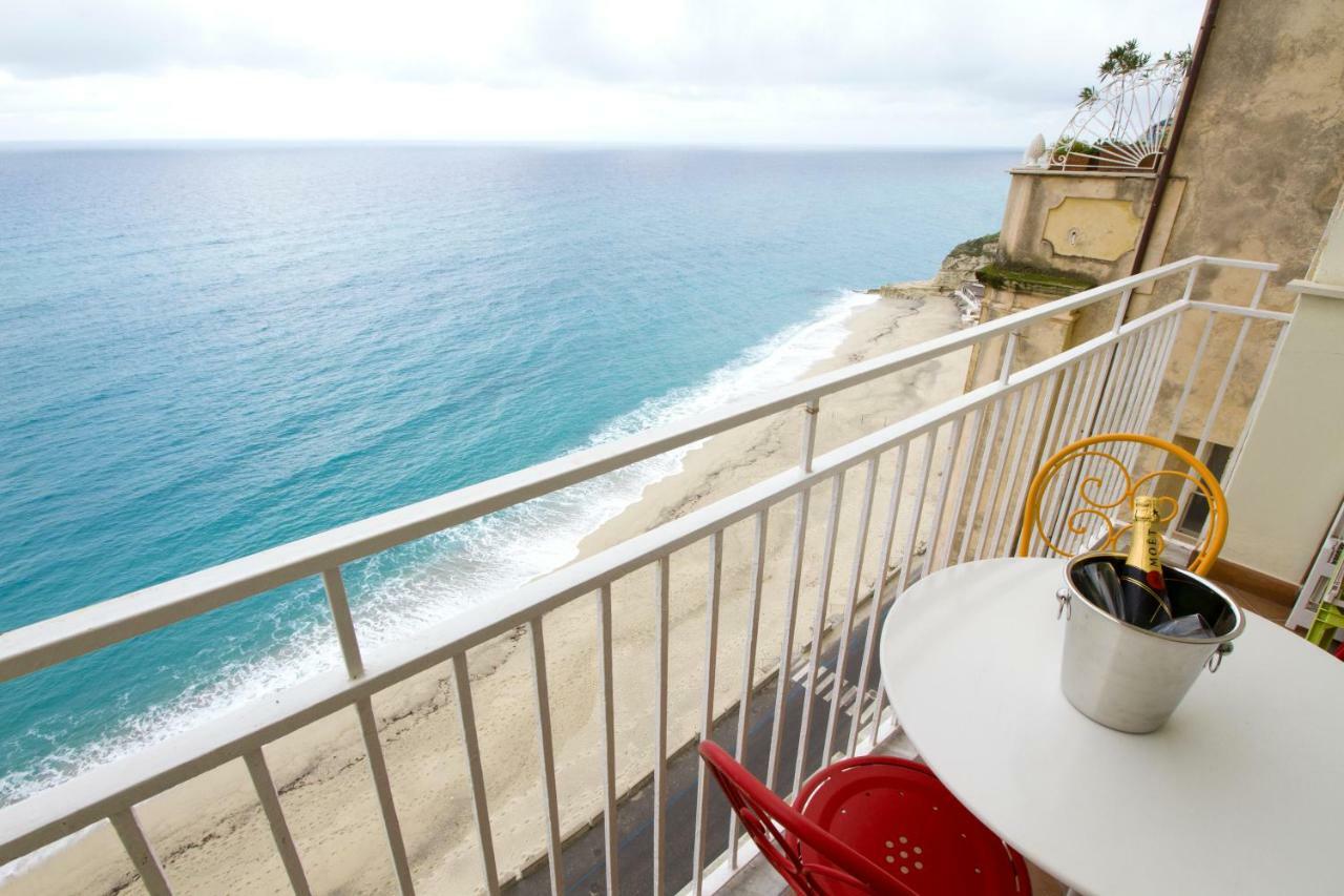 Isola Bella Sea-View Apartment Tropea Extérieur photo